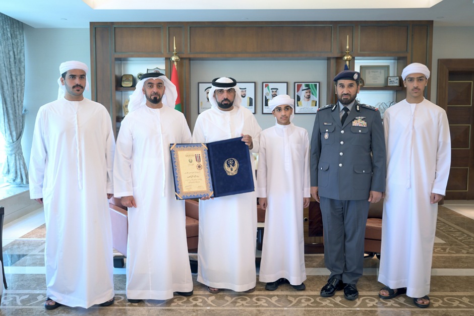 Saif bin Zayed grants medal to families of two staff members who died in service